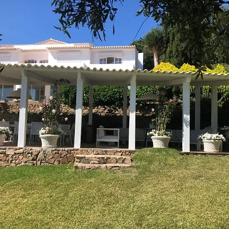 Villa Guincho, *