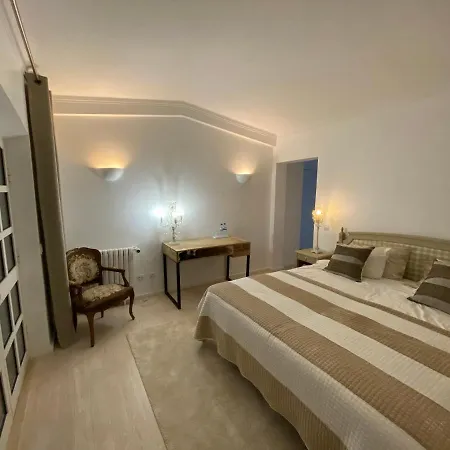 Guincho, Villa
